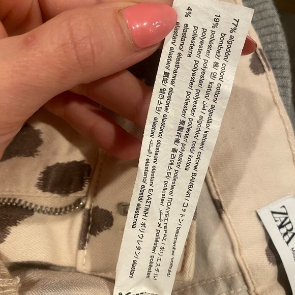 🤎 Zara High-Waisted Cow Print Pants - Size 6 (US) - Picture 4 of 6